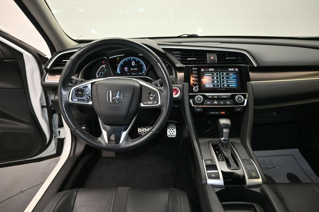 Used 2019 Honda Civic Touring image 18