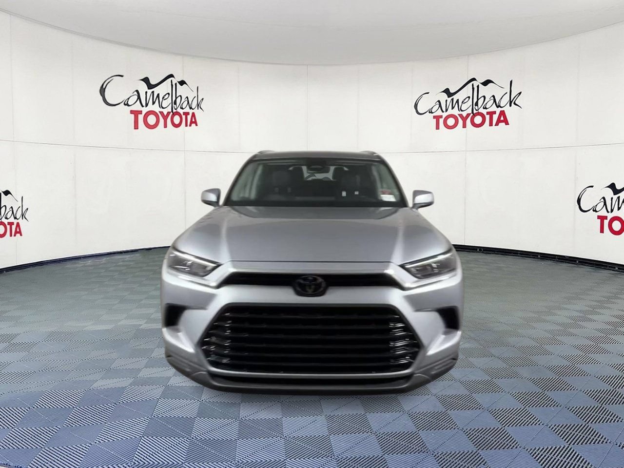 Used 2025 Toyota Grand Highlander AWD image 5