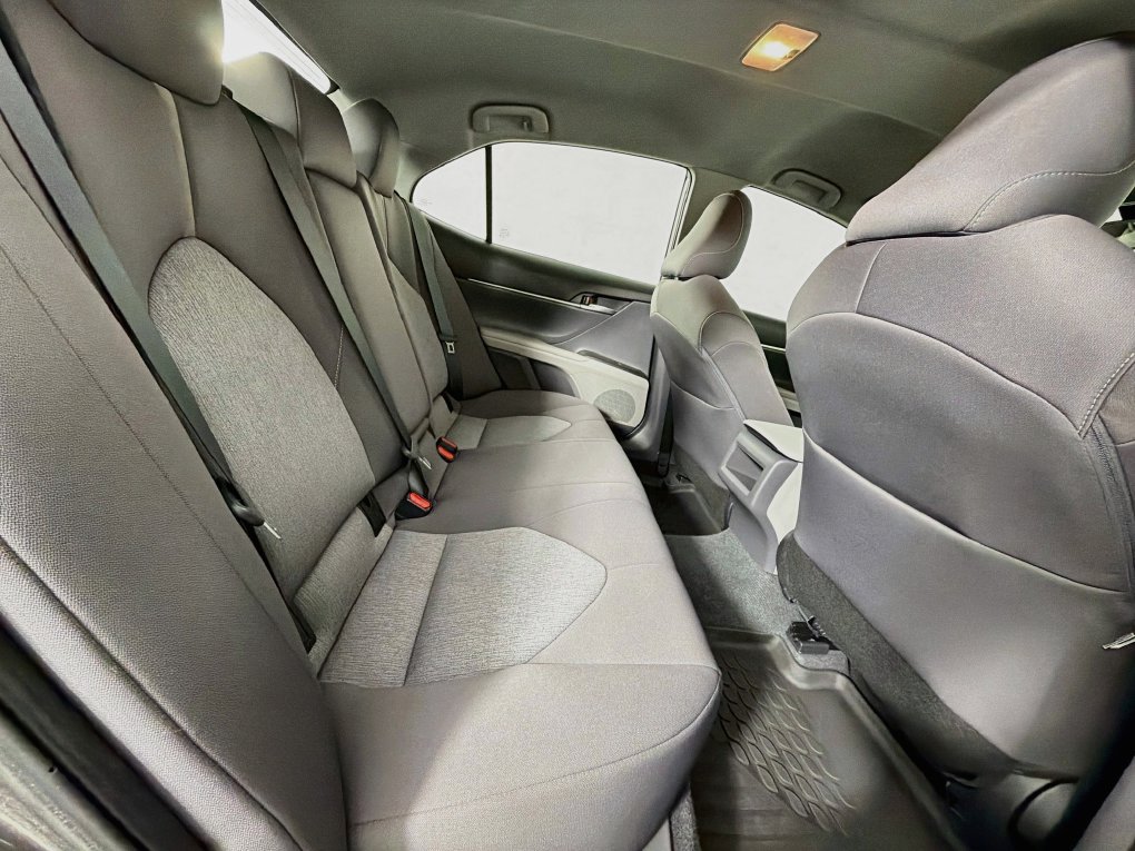 Used 2024 Toyota Camry LE FWD image 27