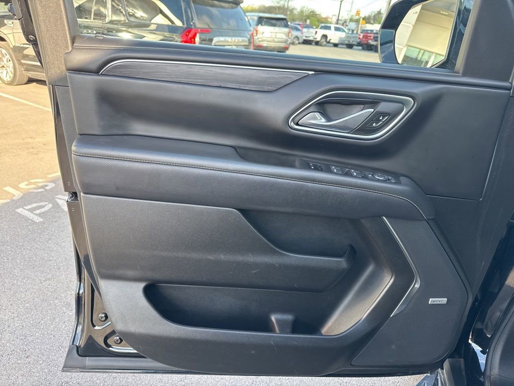 Used 2024 GMC Yukon SLT image 10