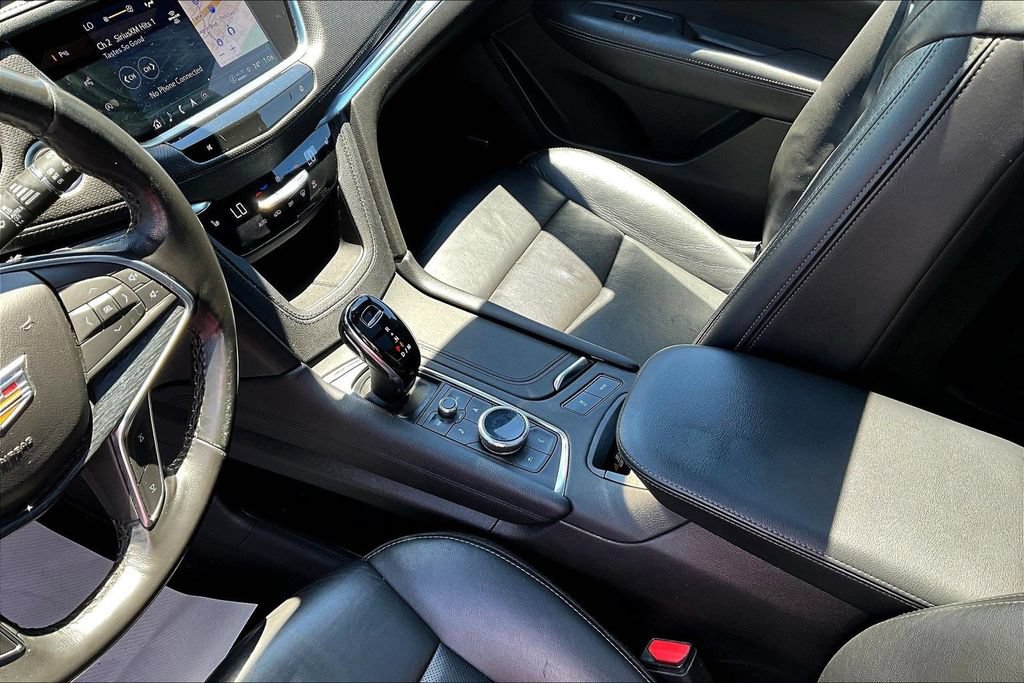 Certified 2023 Cadillac XT5 Premium Luxury w/ Technology Package AWD/4WD image 18