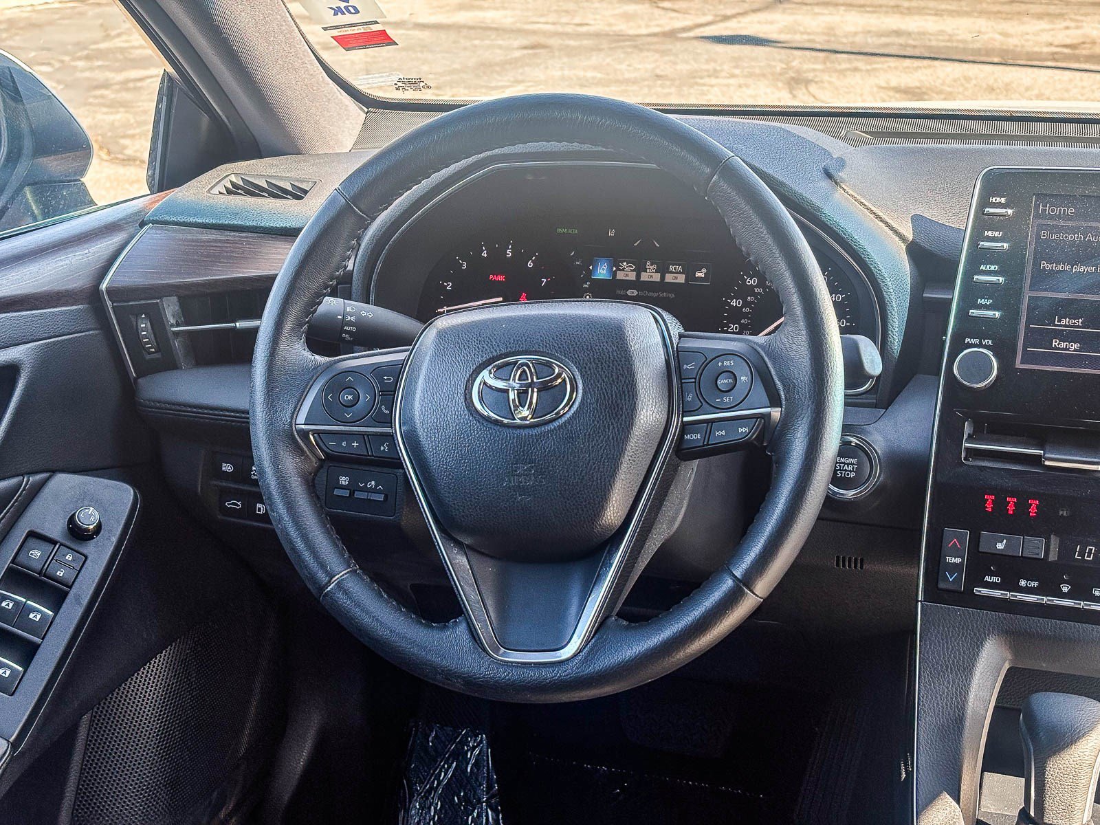 Certified 2019 Toyota Avalon XLE w/ Preferred Accessory Package FWD image 18