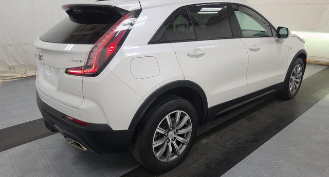 Certified 2022 Cadillac XT4 Sport w/ Enhanced Visibility Package AWD/4WD image 3