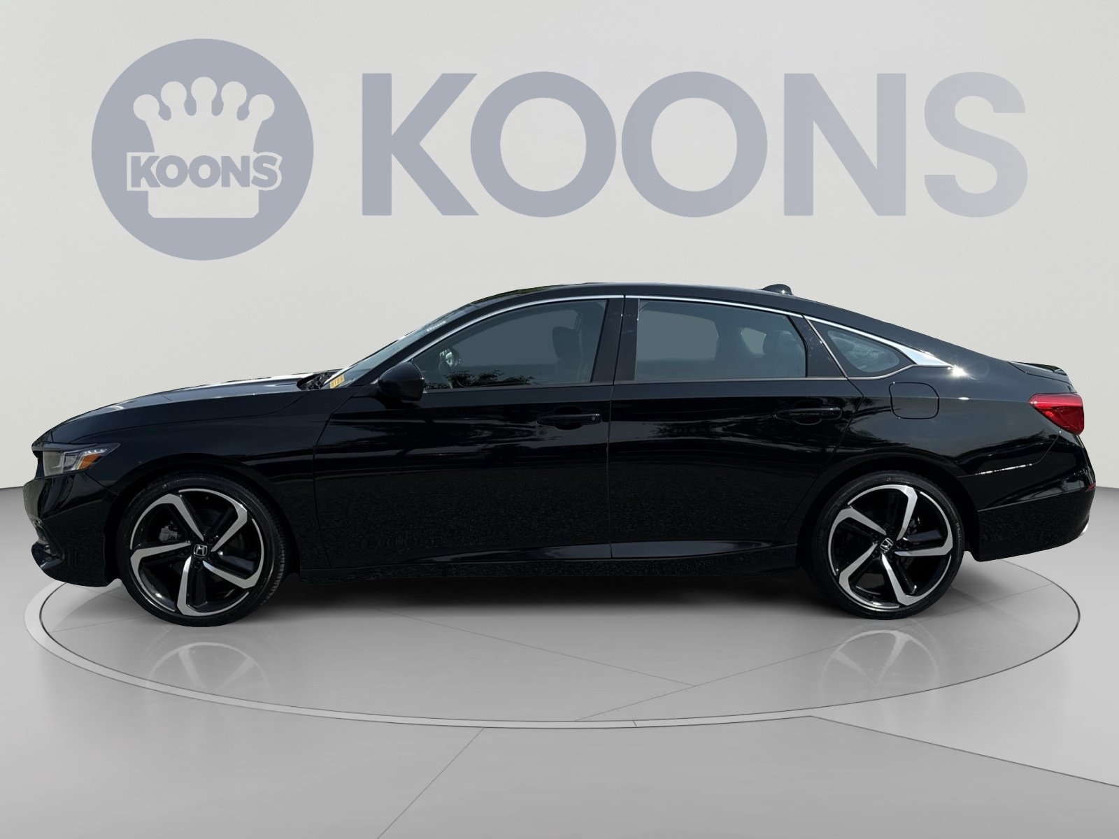 Used 2022 Honda Accord Sport image 2