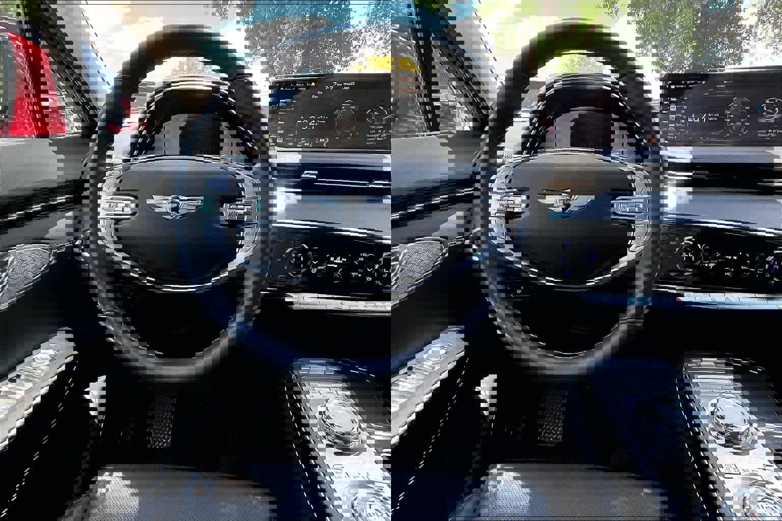 Used 2025 Genesis GV70 2.5T AWD/4WD image 6