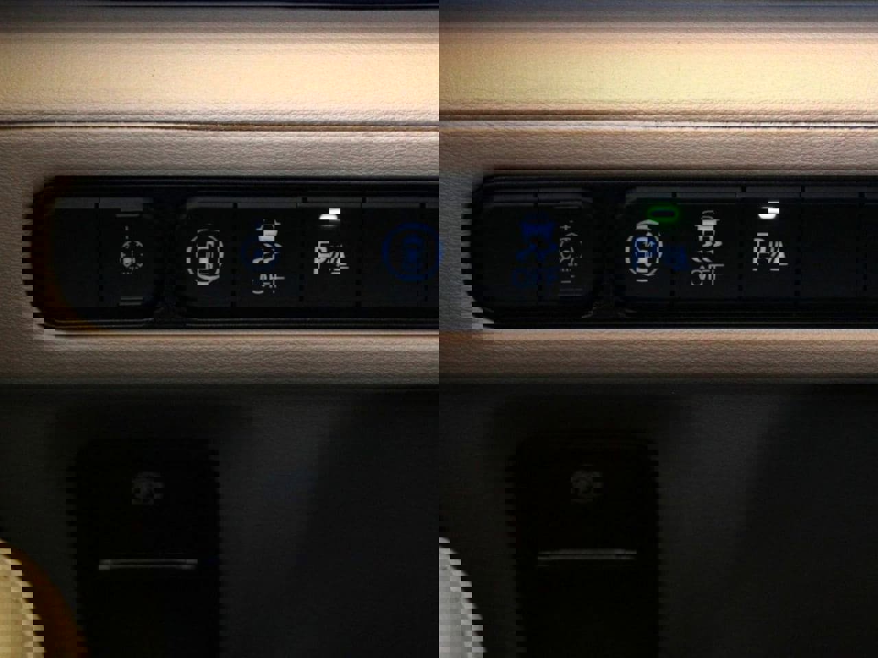 Used 2023 Acura MDX FWD w/ Technology Package image 37