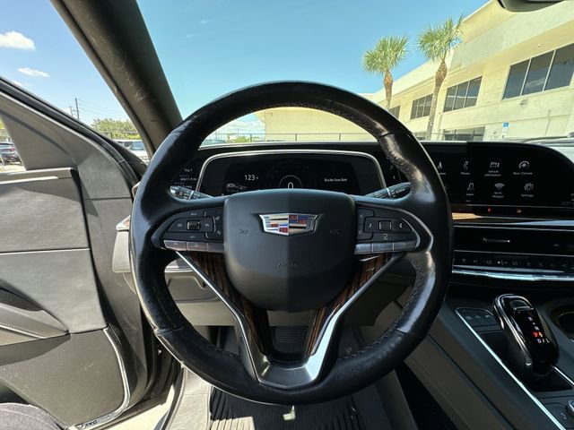 Used 2021 Cadillac Escalade Premium Luxury RWD image 22