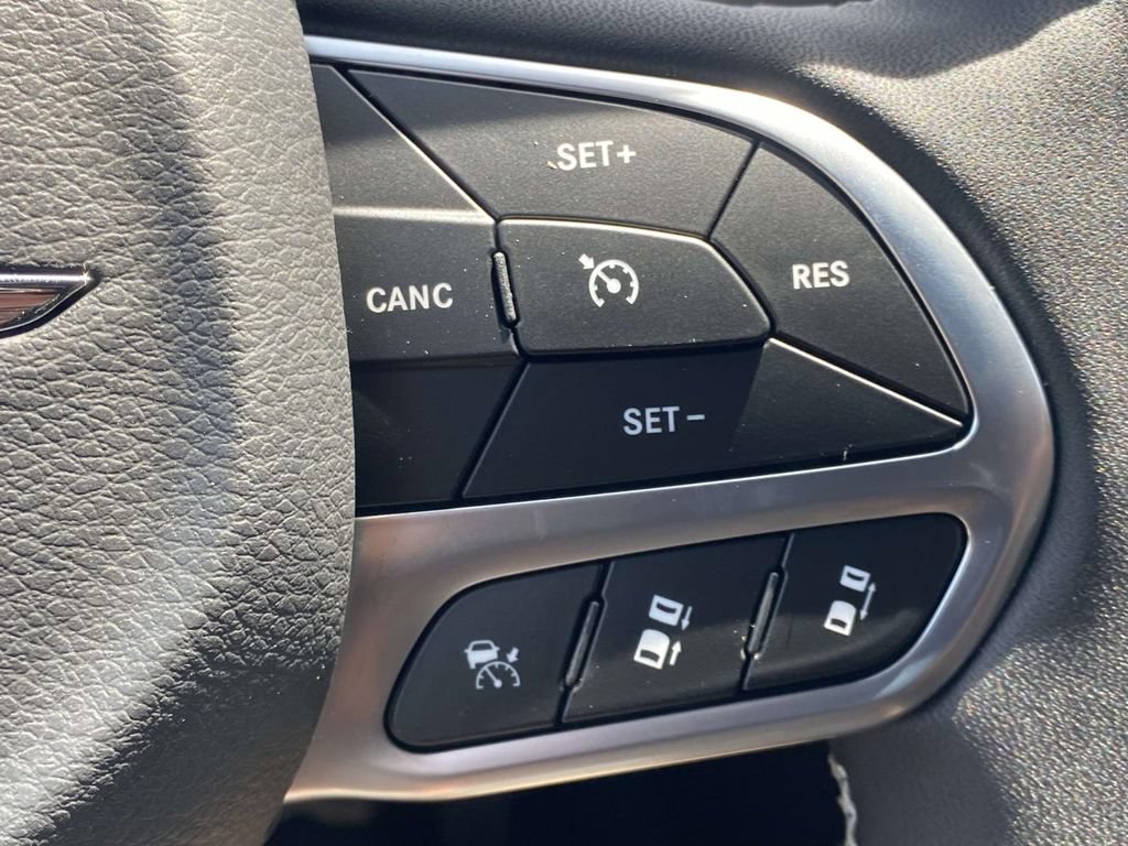 New 2026 Chrysler Pacifica Select FWD image 53