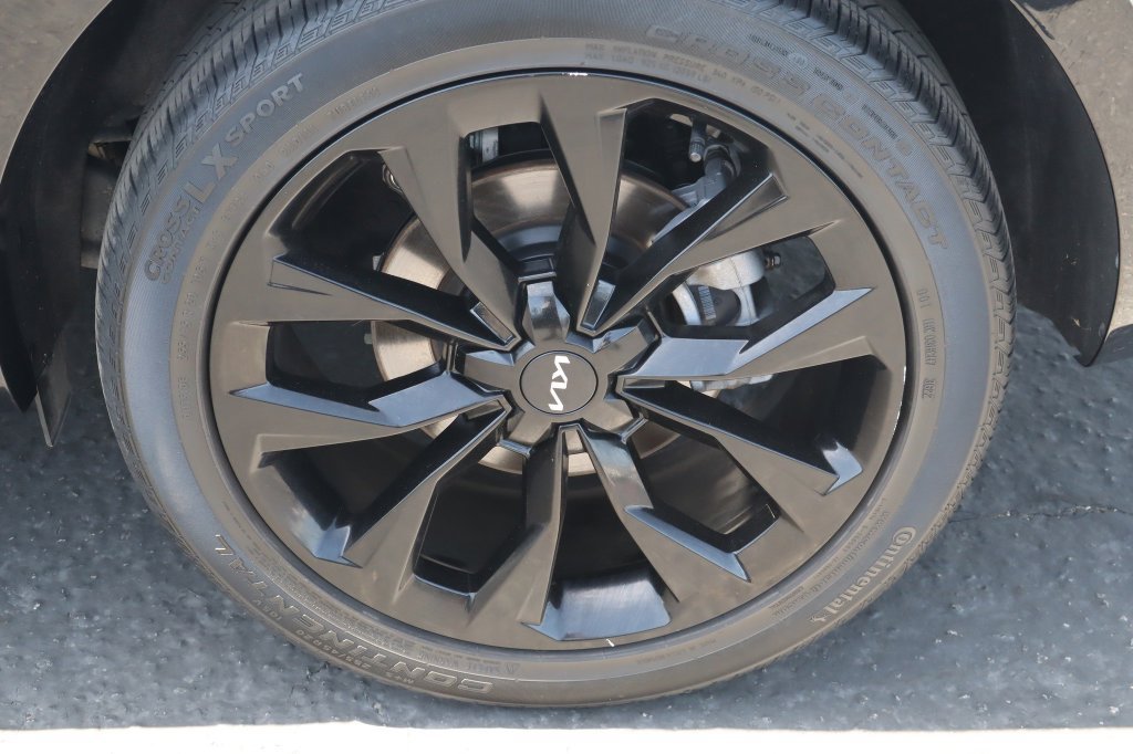 Used 2023 Kia Sorento SX FWD image 13