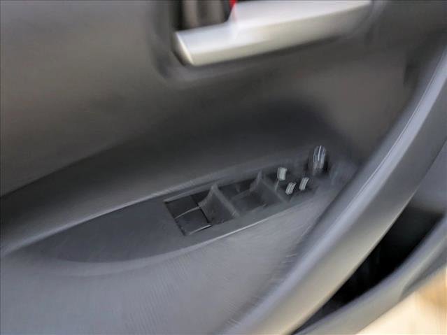 Used 2020 Toyota Corolla LE image 13