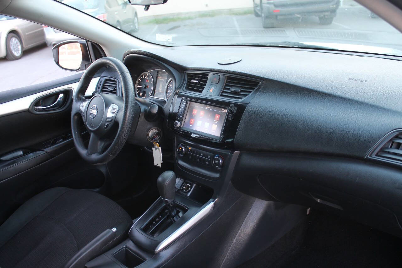 Used 2019 Nissan Sentra S FWD image 33
