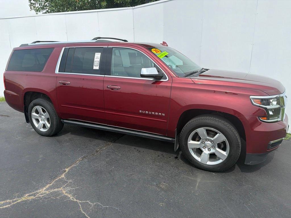Used 2020 Chevrolet Suburban Premier w/ Max Trailering Package AWD/4WD image 4
