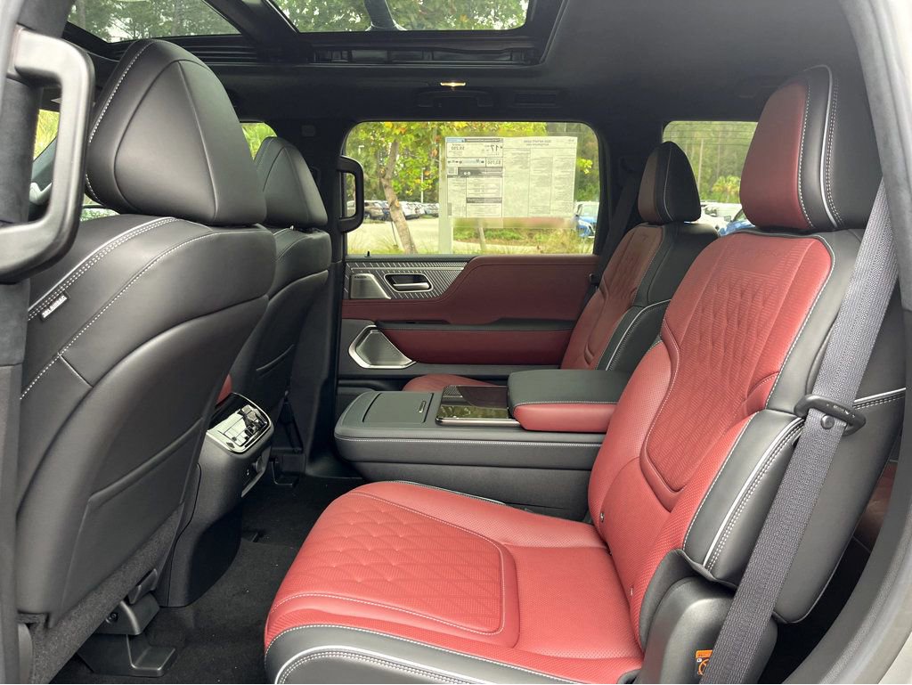 Certified 2025 INFINITI QX80 Autograph image 19