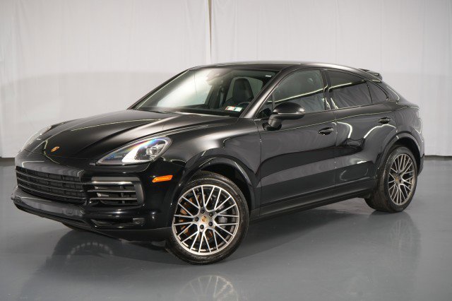 Used 2023 Porsche Cayenne Platinum Edition image 1