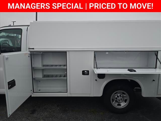 New 2025 Chevrolet Express 3500 w/ Power Convenience Package RWD image 18