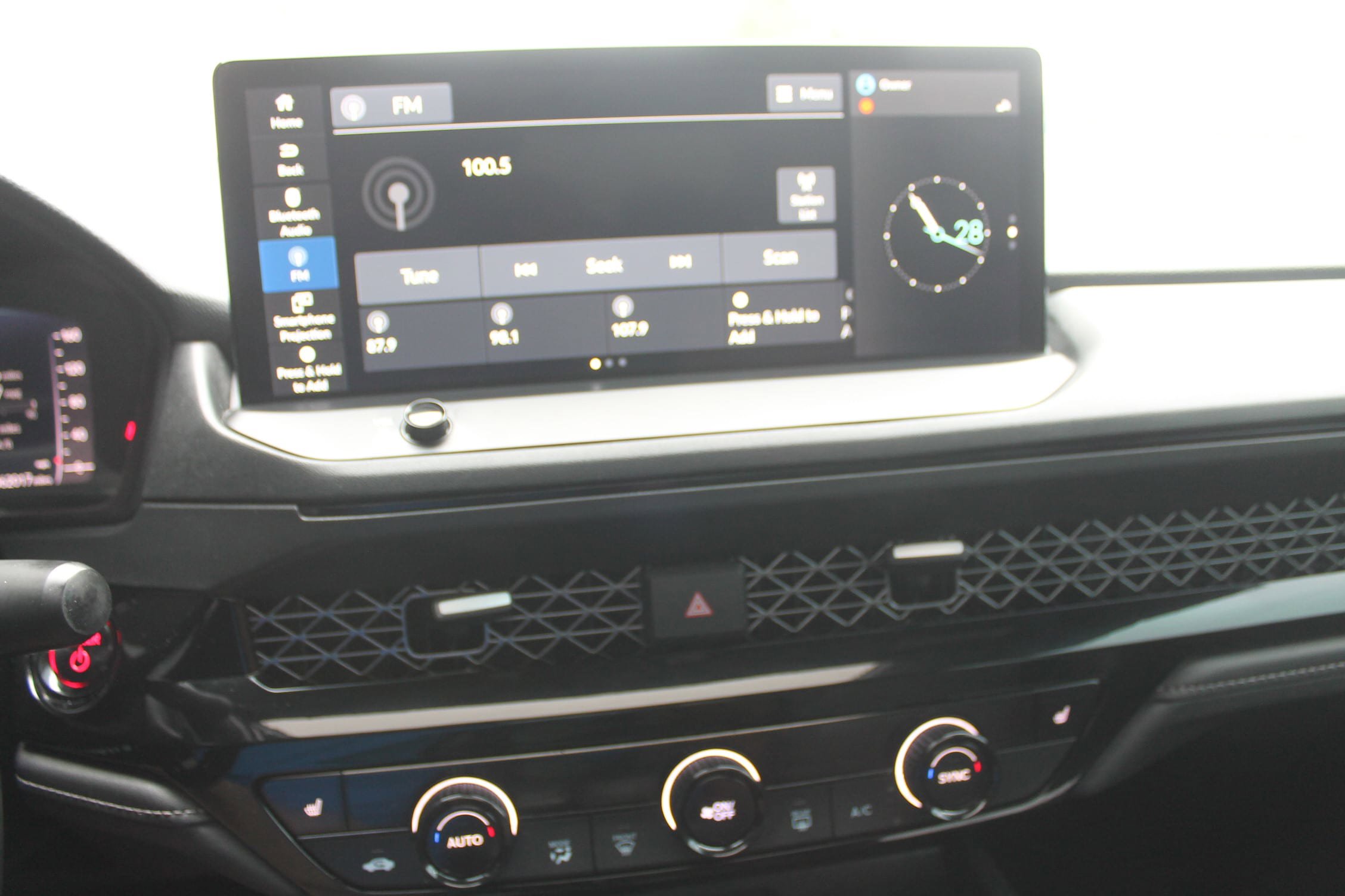 Used 2023 Honda Accord Sport image 11