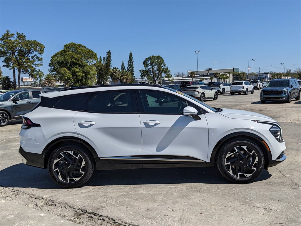 Certified 2025 Kia Sportage SX image 10