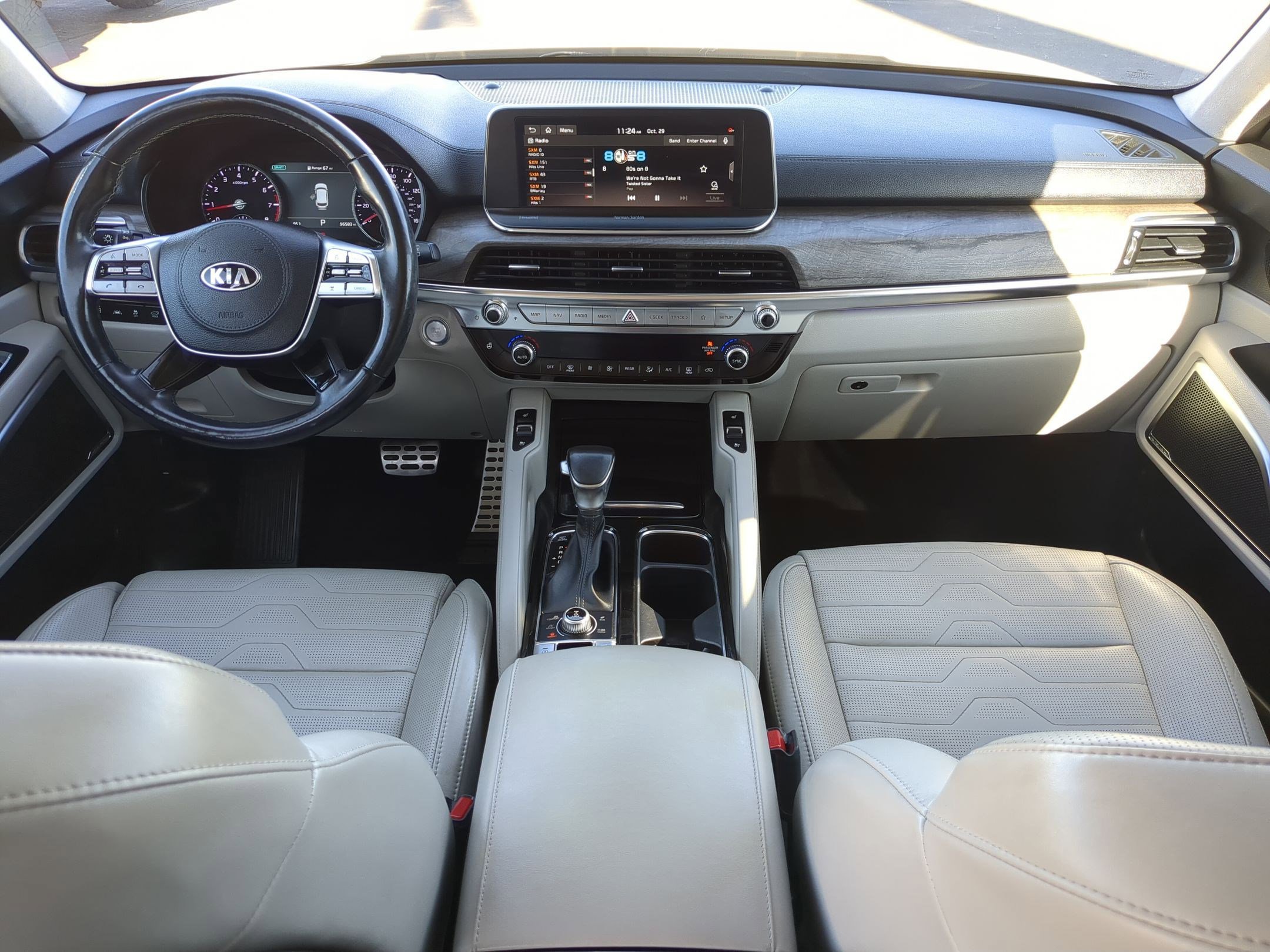 Used 2020 Kia Telluride SX w/ SX Prestige Package image 18