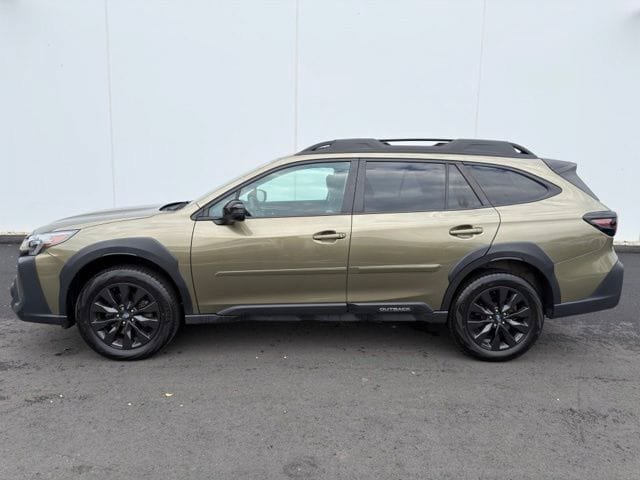 Used 2025 Subaru Outback Onyx Edition AWD/4WD image 13
