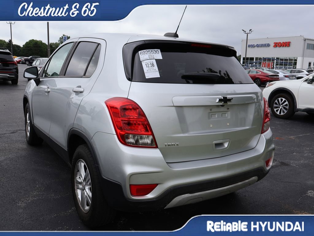 Used 2020 Chevrolet Trax LS w/ Tint and Cruise Package FWD image 15