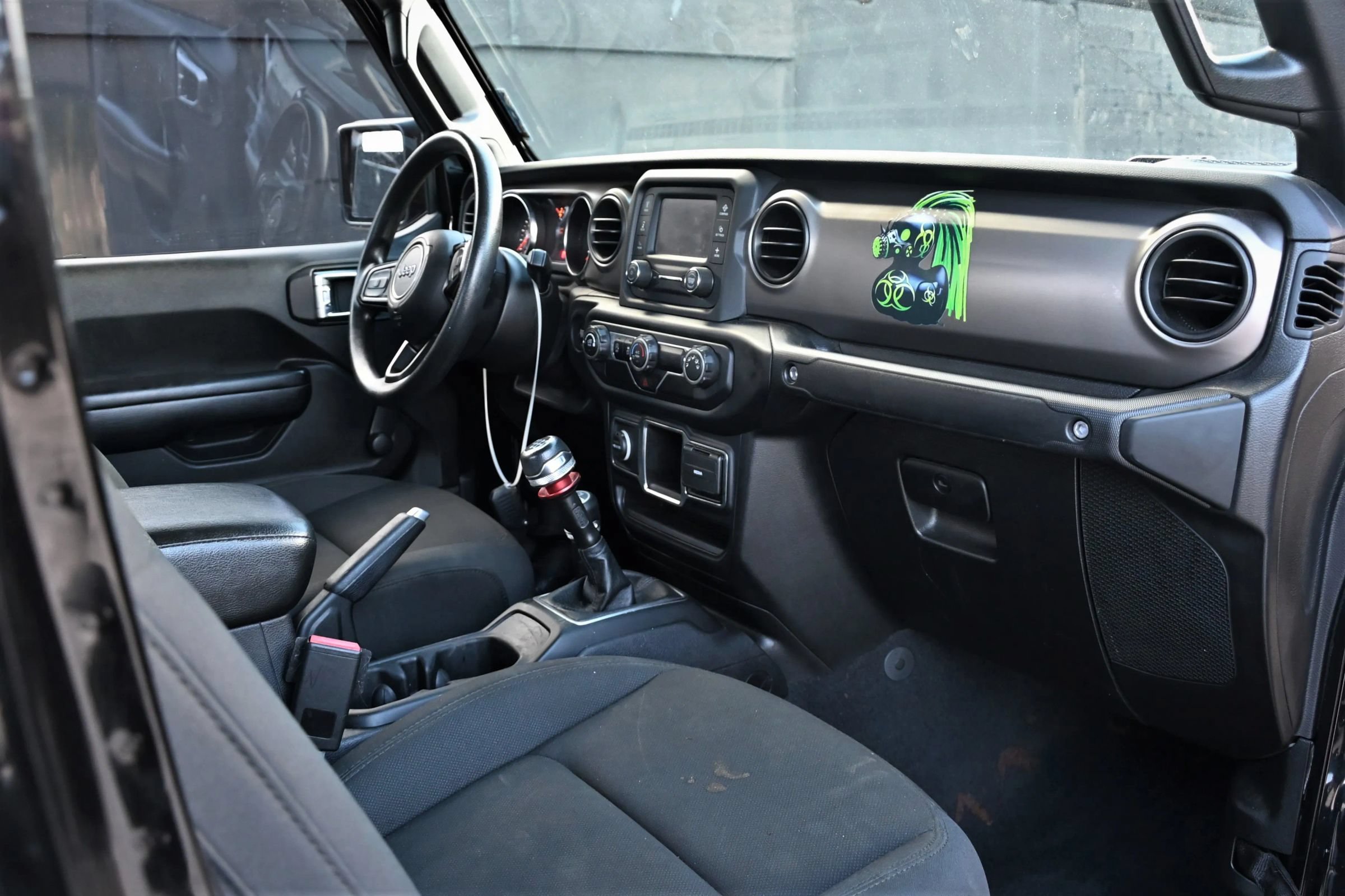 Used 2021 Jeep Gladiator Sport AWD/4WD image 13
