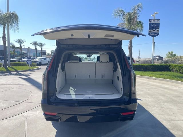 Used 2021 Cadillac Escalade ESV Sport Platinum AWD/4WD image 27