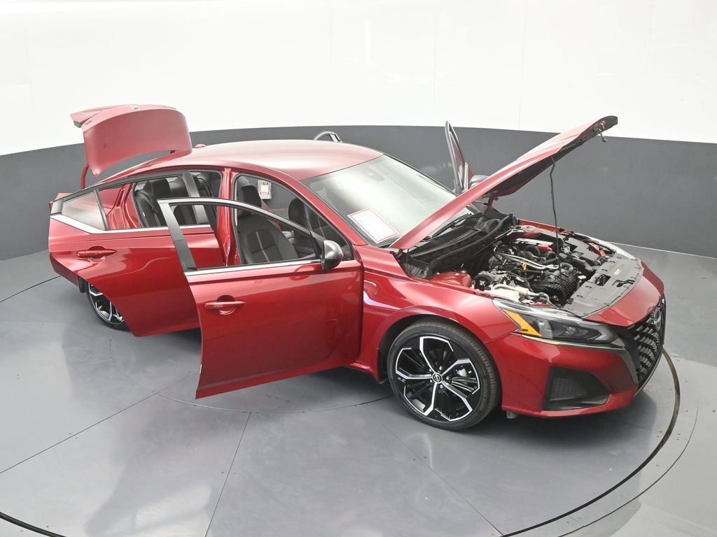 Used 2024 Nissan Altima 2.5 SR image 69