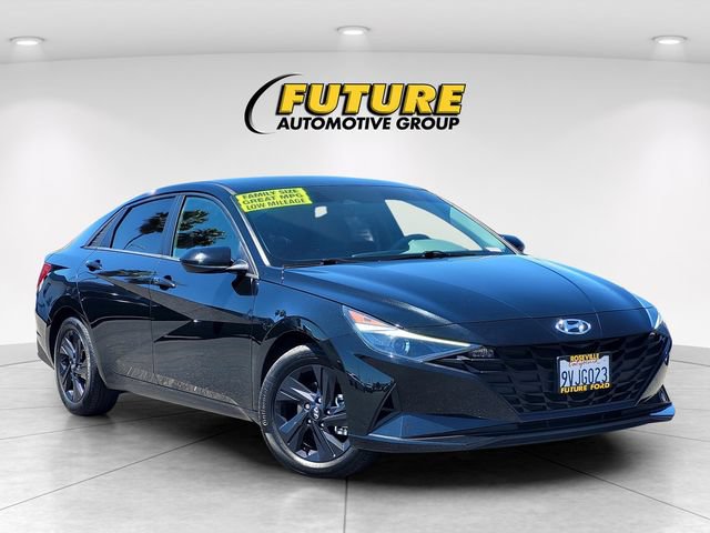 Used 2023 Hyundai Elantra SEL FWD image 1