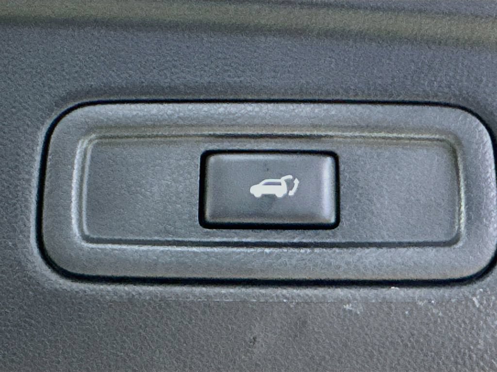 Used 2016 INFINITI QX70 2WD image 33