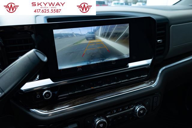 Used 2025 GMC Sierra 1500 SLE image 10