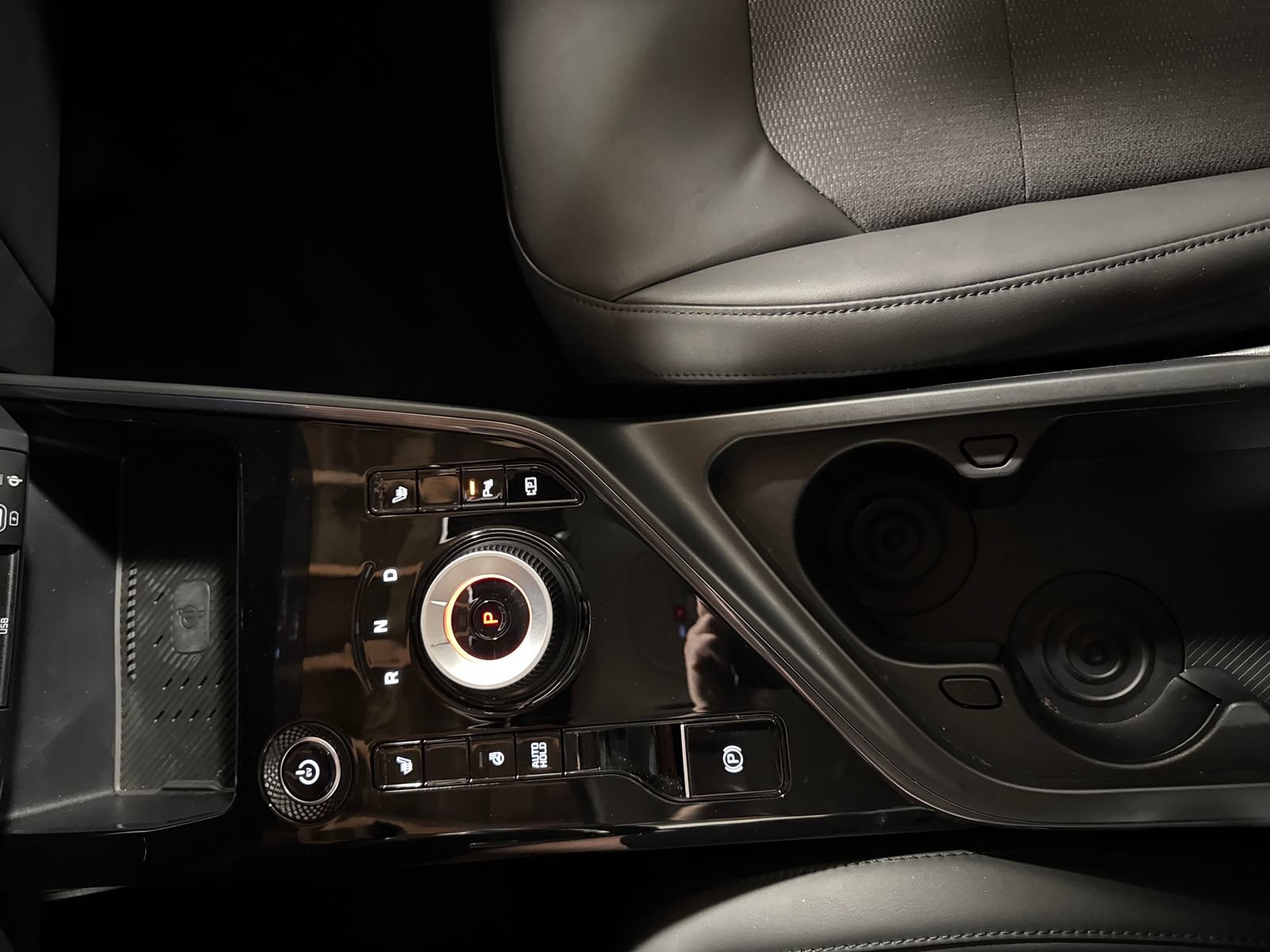 Certified 2023 Kia Niro Wind w/ Wind Preserve Package FWD image 30