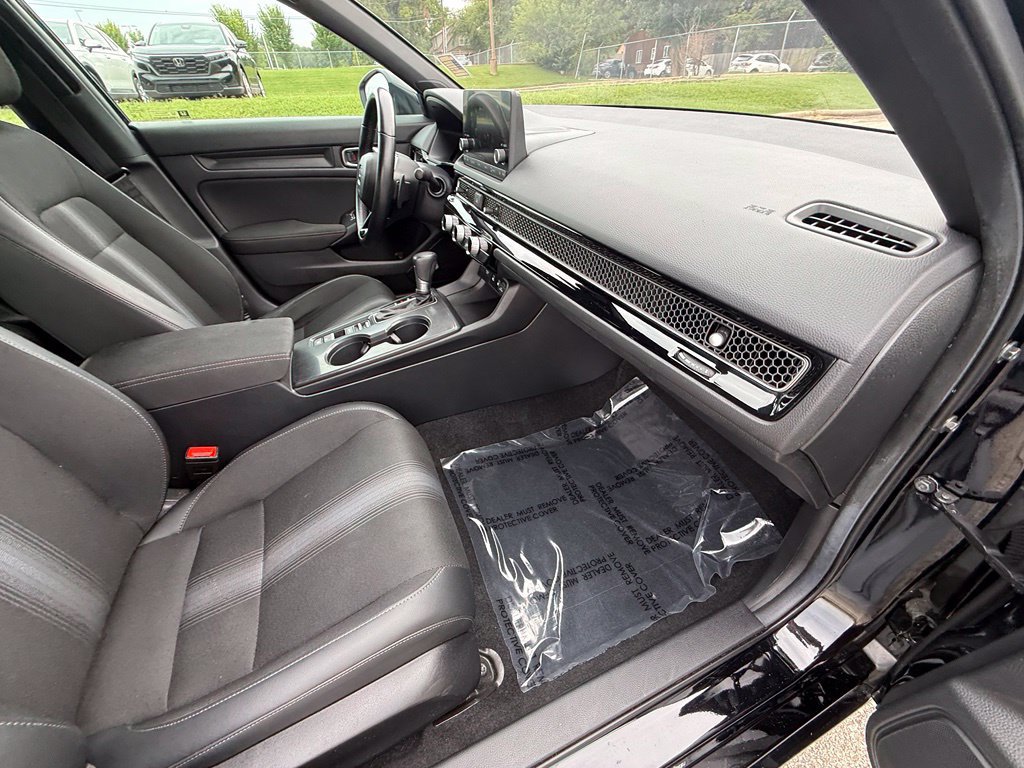 Used 2025 Honda Civic Sport image 39