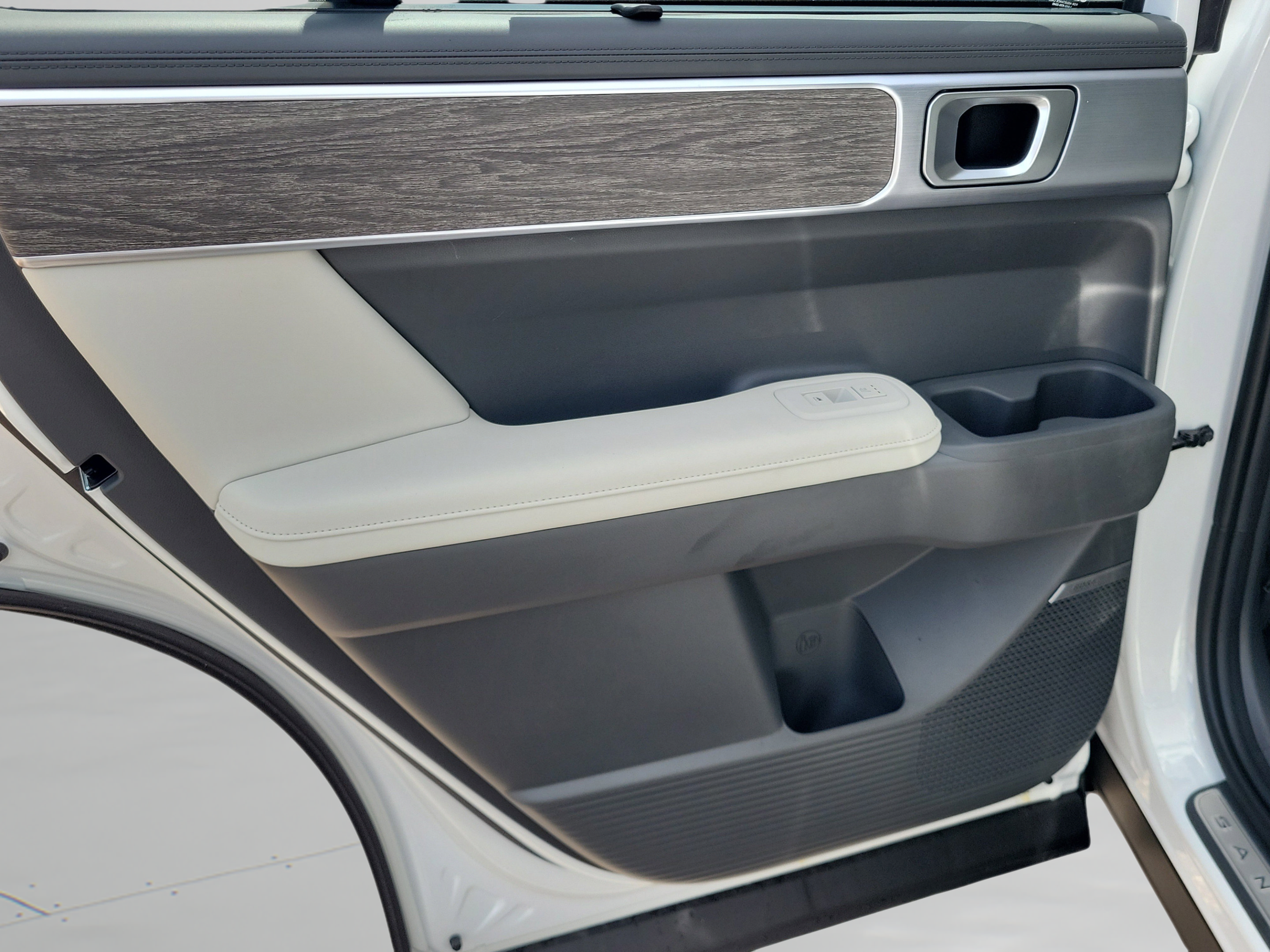 New 2026 Hyundai Santa Fe Calligraphy FWD image 30