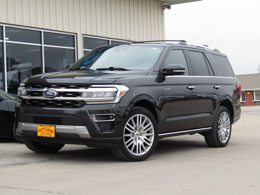 Used 2024 Ford Expedition Limited image 12