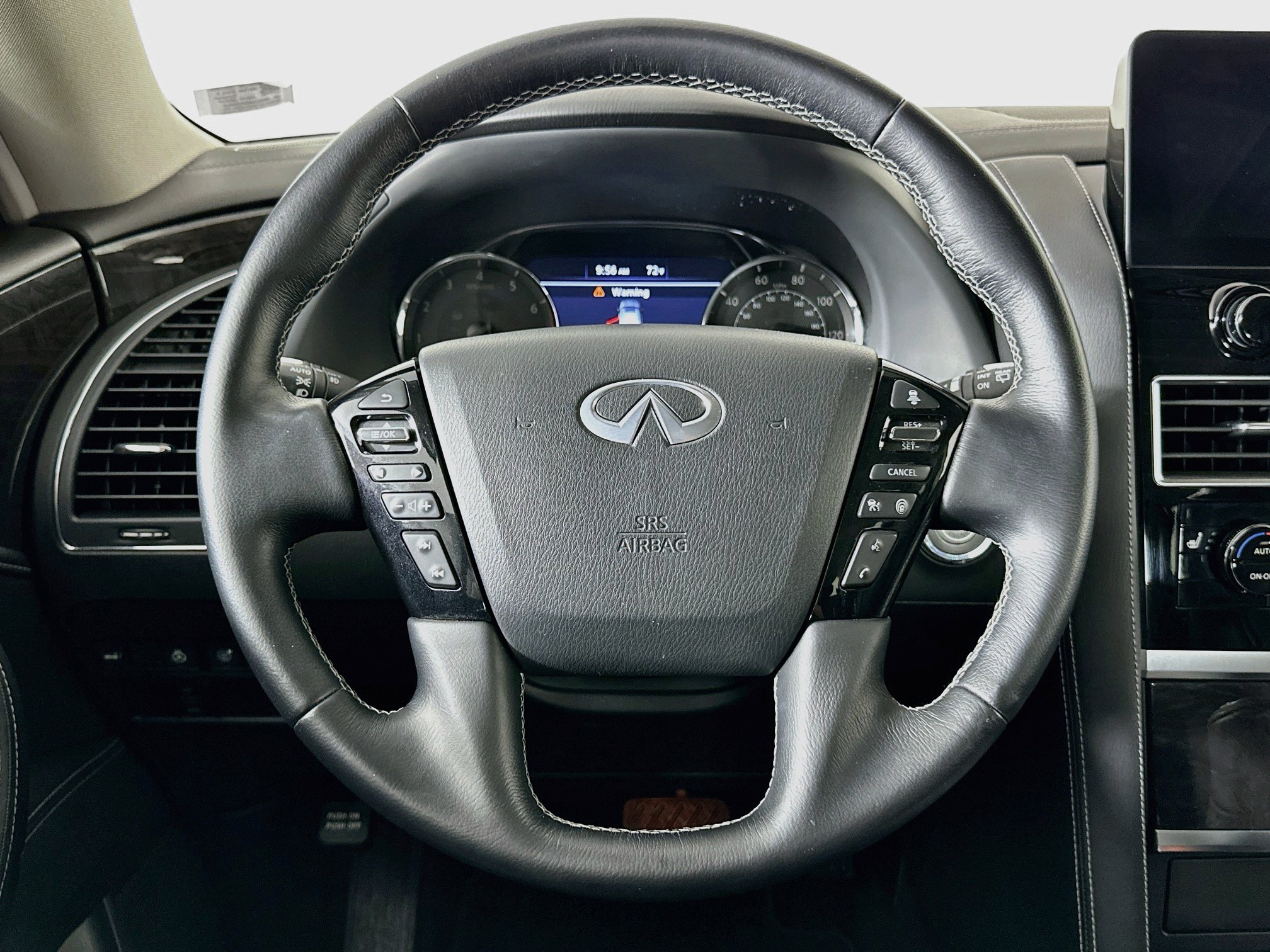 Used 2024 INFINITI QX80 Luxe AWD/4WD image 18