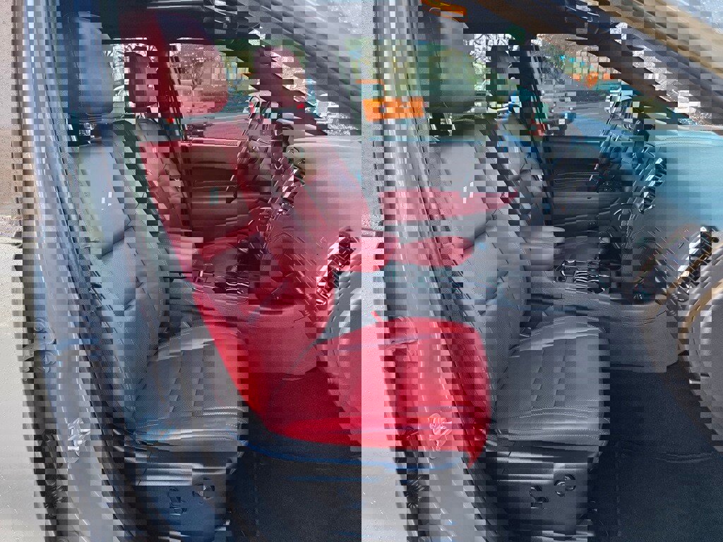 Used 2020 Dodge Durango R/T w/ Technology Group image 29