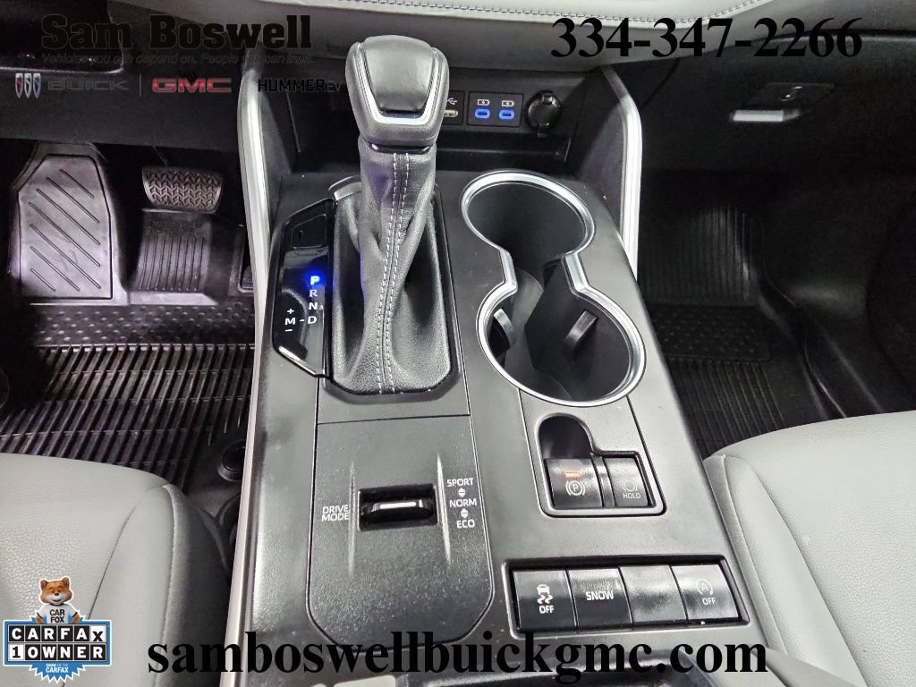 Used 2022 Toyota Highlander XLE FWD image 18