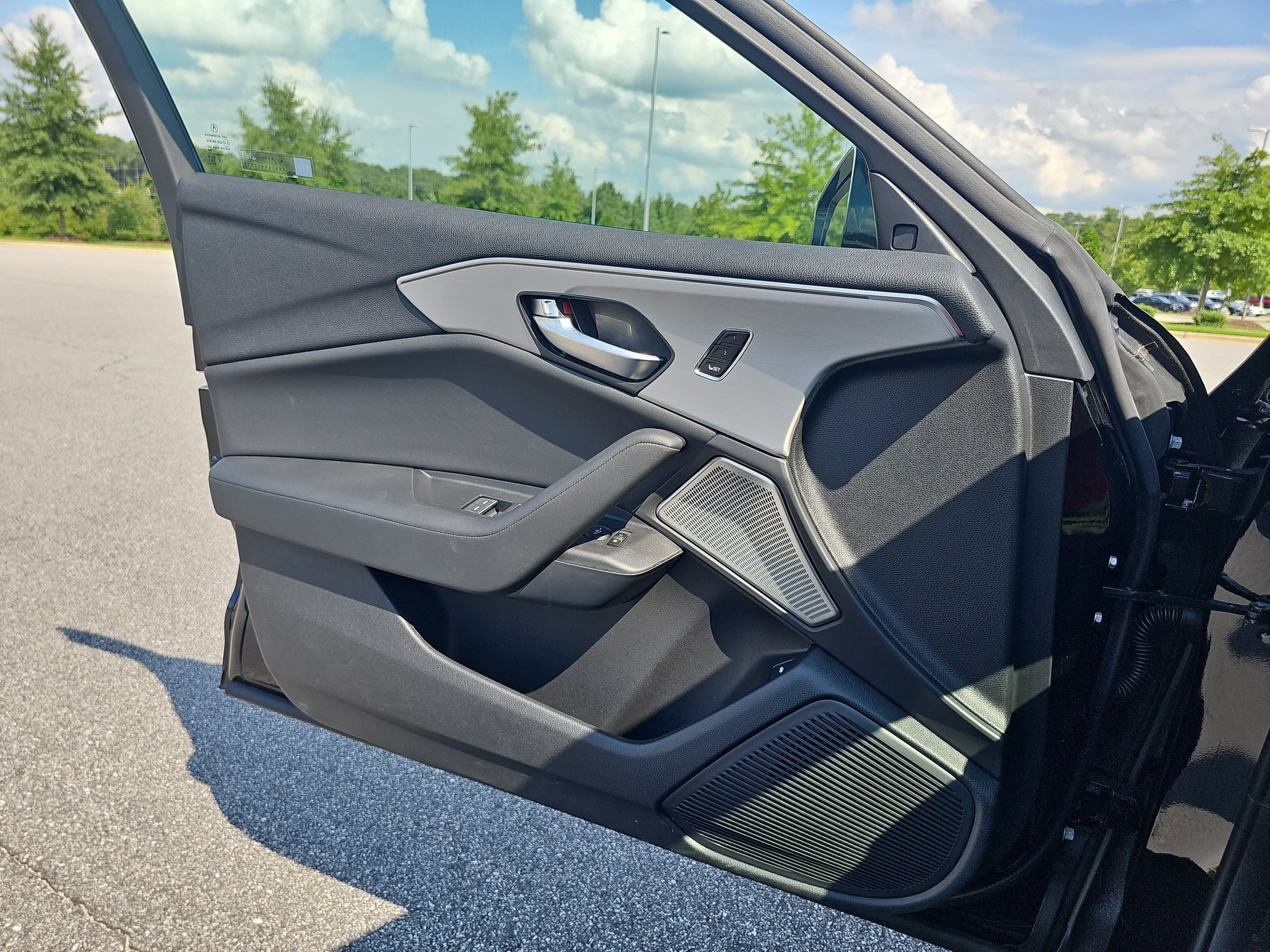 Certified 2025 Acura TLX w/ Technology Package FWD image 27