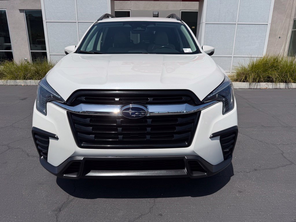 Used 2023 Subaru Ascent Limited AWD/4WD image 3