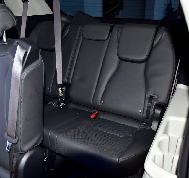 Certified 2024 Kia Carnival SX Prestige image 17