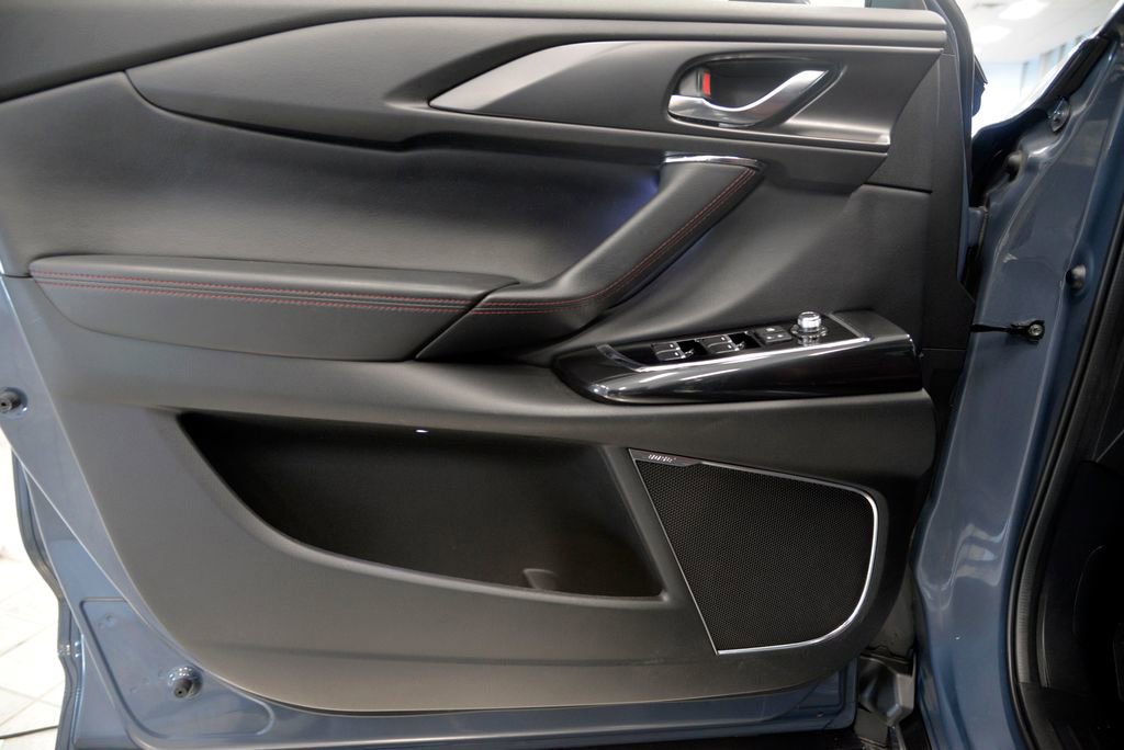 Used 2022 MAZDA CX-9 Carbon Edition image 14