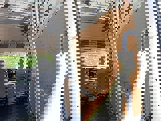 Used 2019 Nissan NV 2500 SV image 11