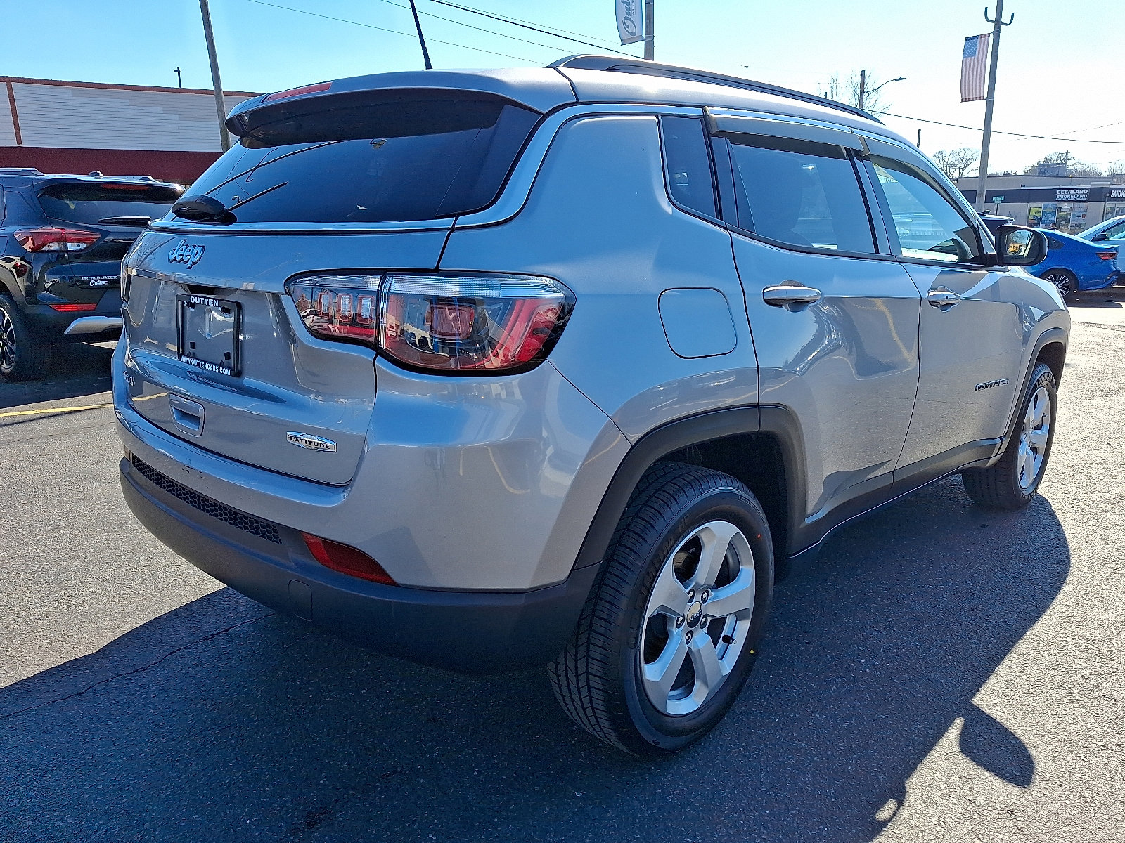 Used 2020 Jeep Compass Latitude w/ Cold Weather Group image 5