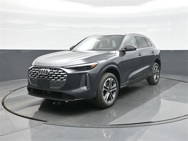 New 2025 Audi Q5 Premium image 3