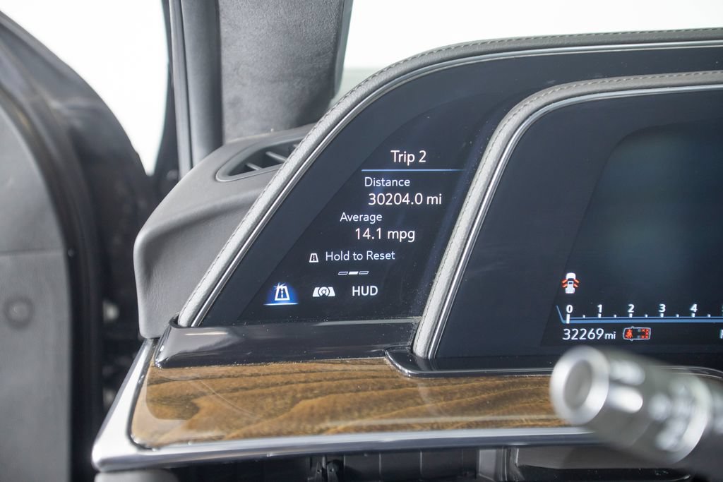 Used 2022 Cadillac Escalade Sport Platinum w/ Heavy-Duty Trailer Package AWD/4WD image 47