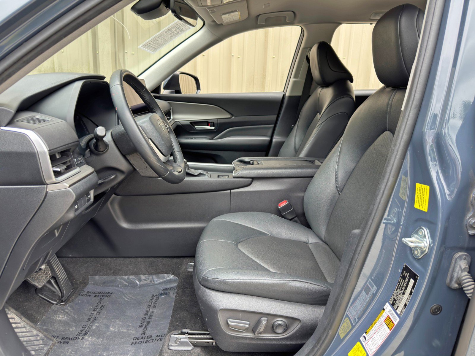Used 2024 Toyota Grand Highlander FWD image 16