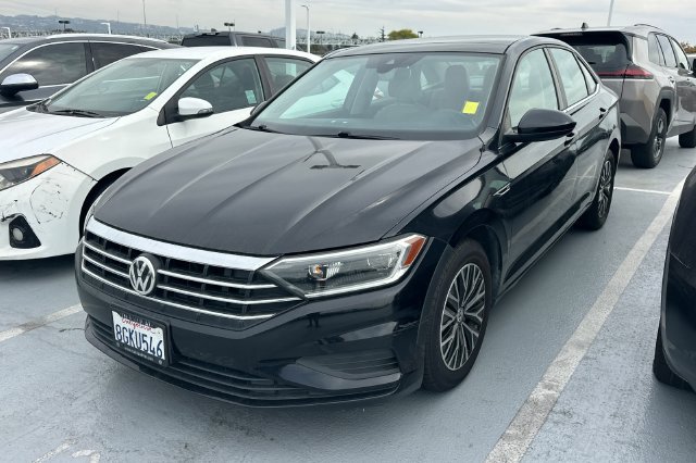 Used 2019 Volkswagen Jetta SEL FWD image 2