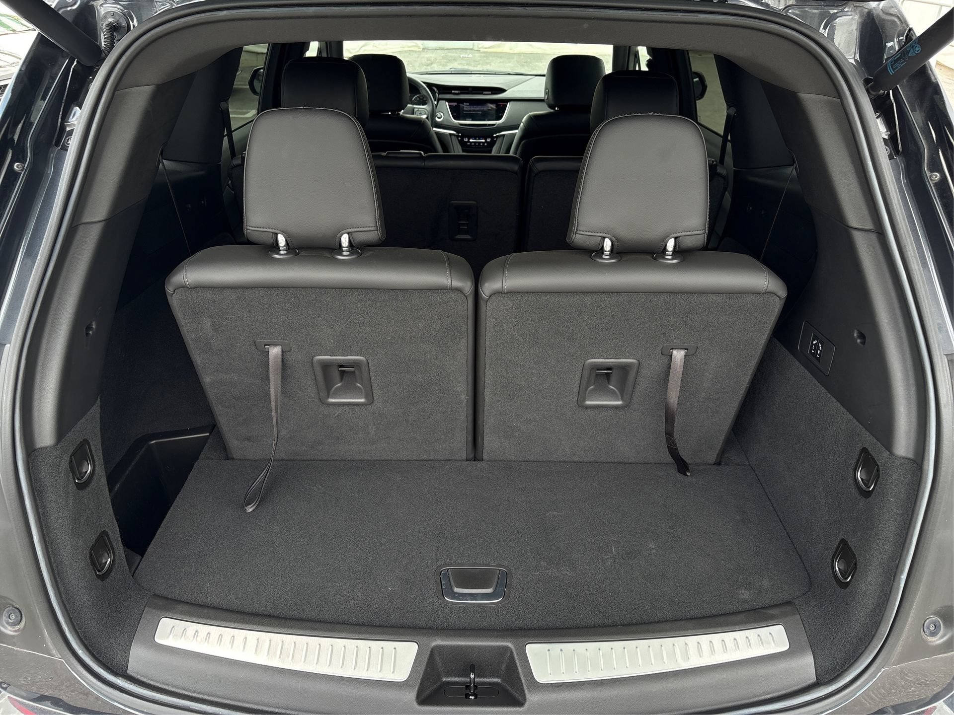 Certified 2023 Cadillac XT6 Luxury FWD image 12
