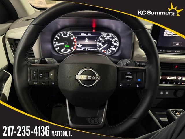 Certified 2025 Nissan Rogue SV image 13