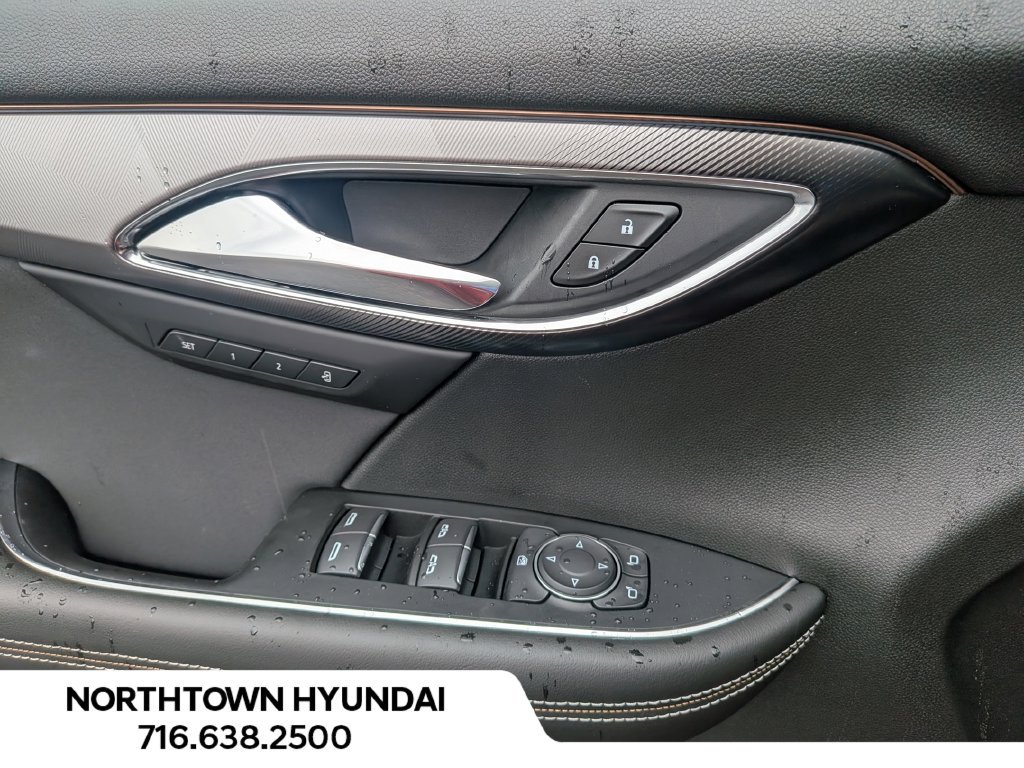 Used 2025 Buick Envision Sport Touring AWD/4WD image 26